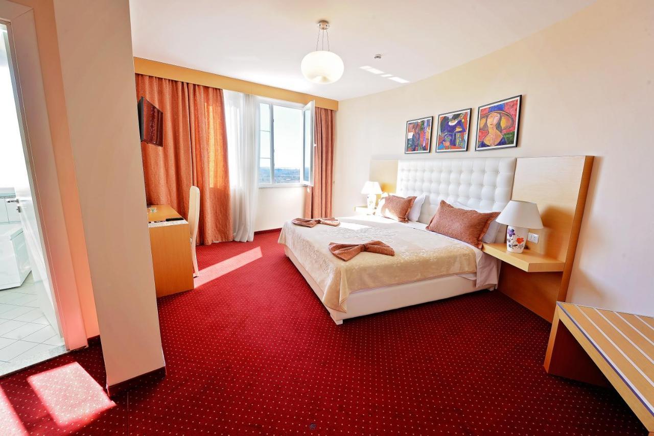 Jolly Hotel Lezhë 외부 사진
