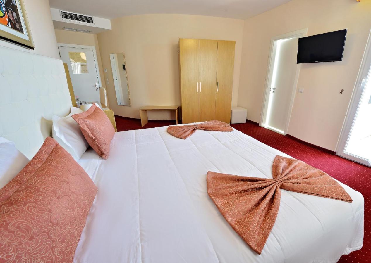Jolly Hotel Lezhë 외부 사진